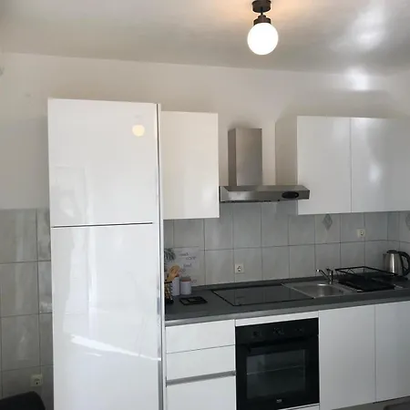 In Okrug Gornji With Sea View, Air Conditioning, Wifi, Washing Machine 5049-1 * Trogir